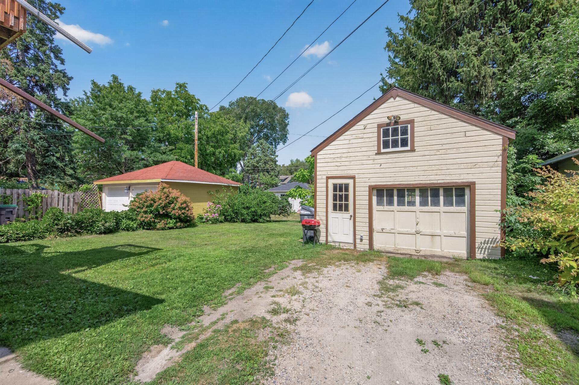 1437 Minnehaha Avenue W
