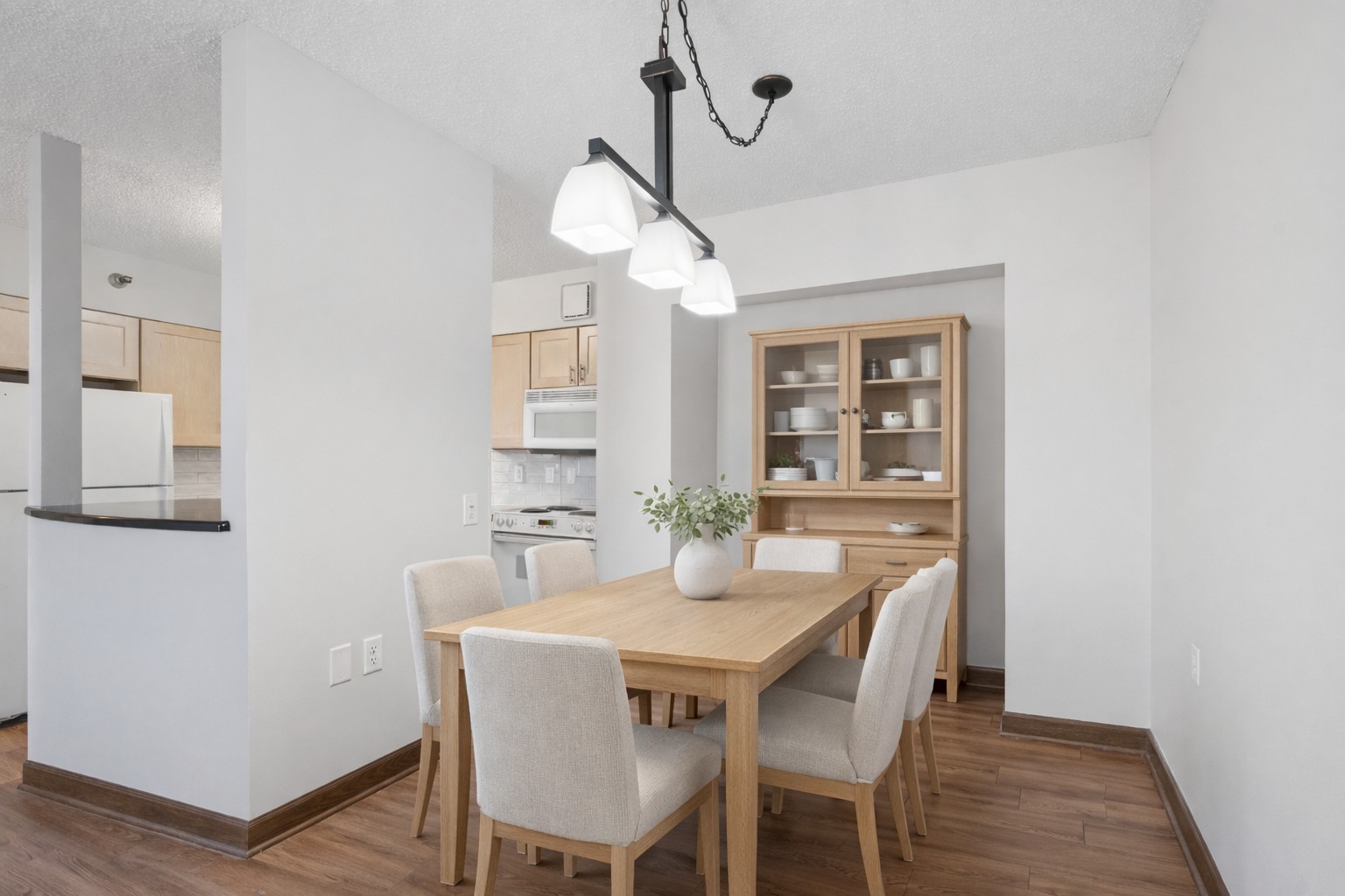 7600 Golden Valley Road 405