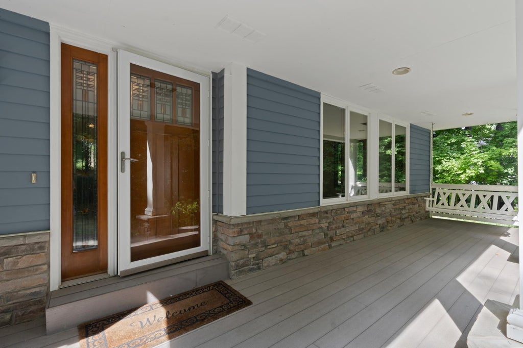 Photo of 3116 Old County Road 15, Minnetonka Beach, MN 55391 (MLS # 7087000)