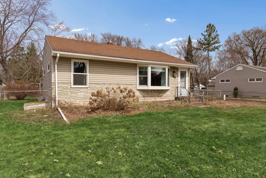 Photo of 549 Doris Avenue, Shoreview, MN 55126 (MLS # 7045878)