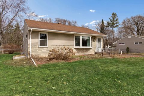 549 Doris Avenue Shoreview MN 55126