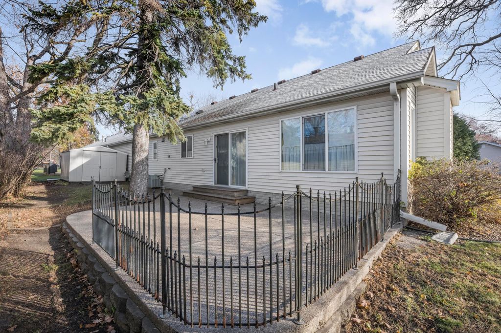 Photo of 607 8th Street NE #A, Buffalo, MN 55313 (MLS # 7012744)