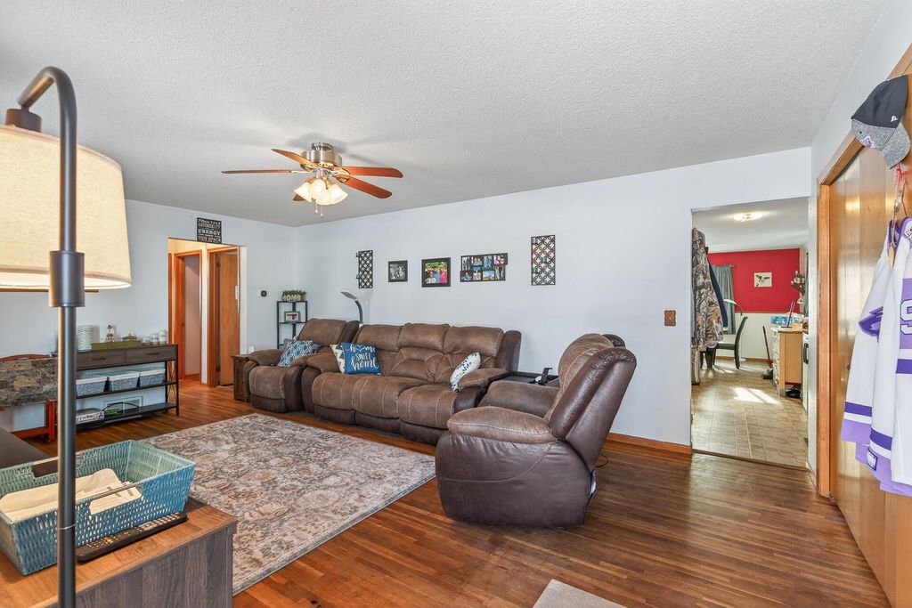 Photo of 5007 65th Avenue N, Brooklyn Center, MN 55429 (MLS # 7000037)