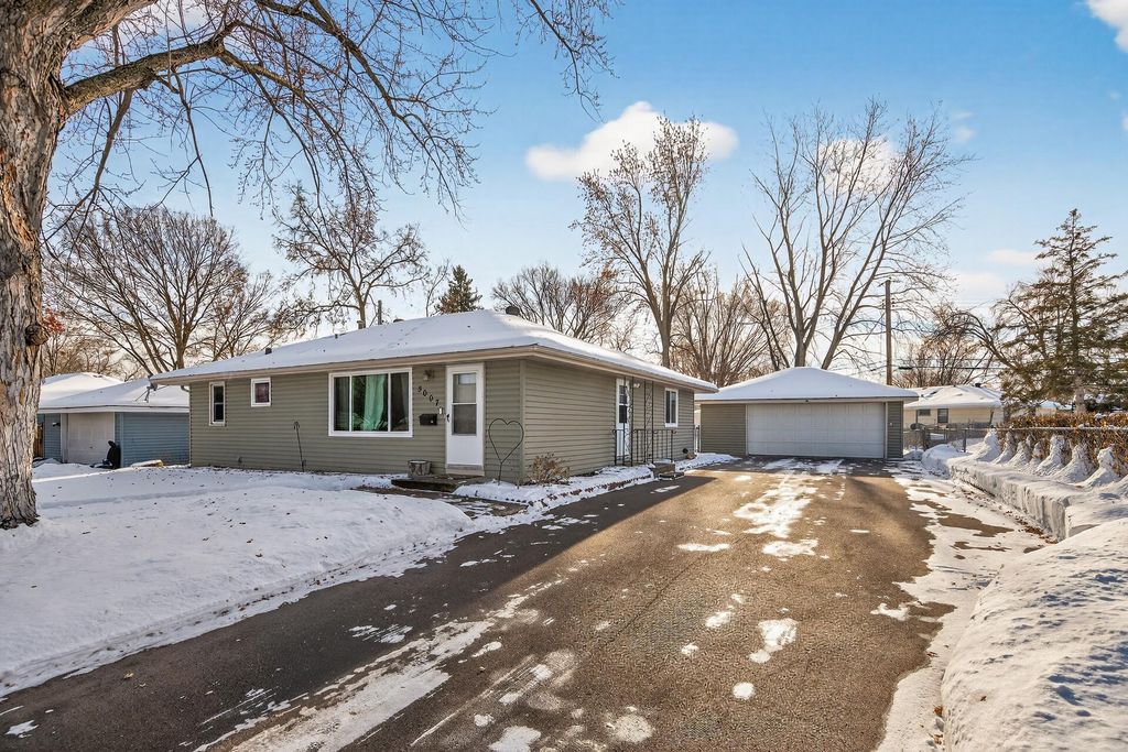 Photo of 5007 65th Avenue N, Brooklyn Center, MN 55429 (MLS # 7000037)