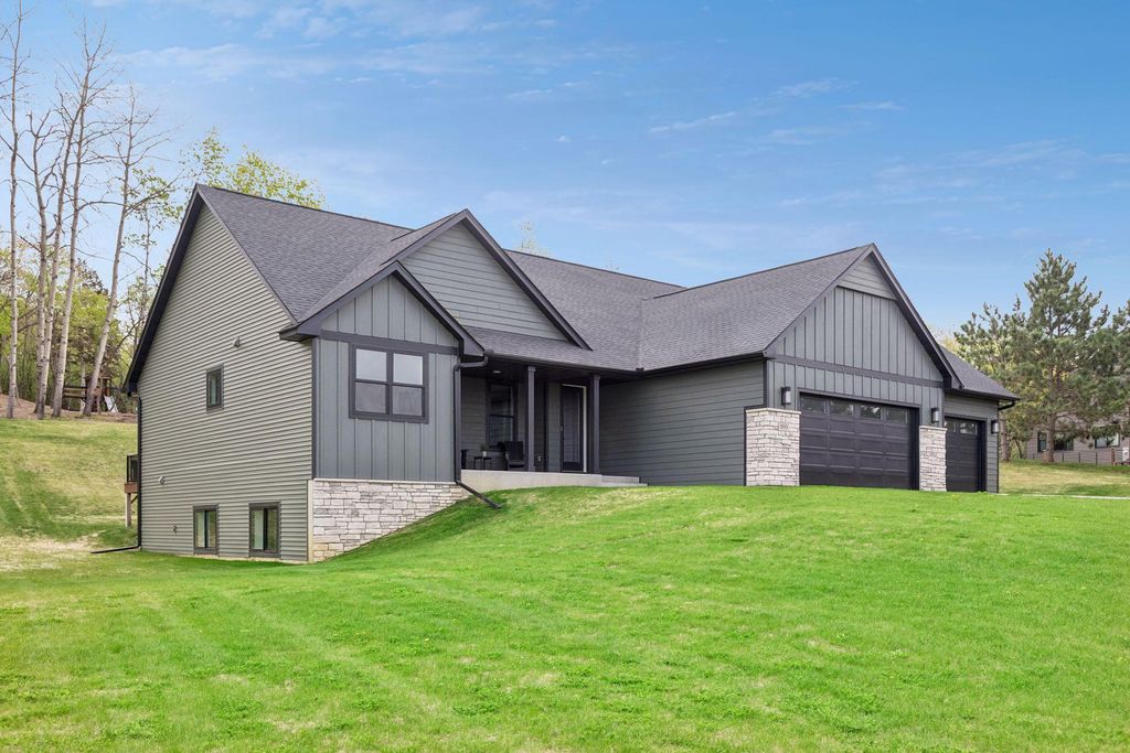 Photo of 899 Gavin Pass, Hudson, WI 54016 (MLS # 7067341)