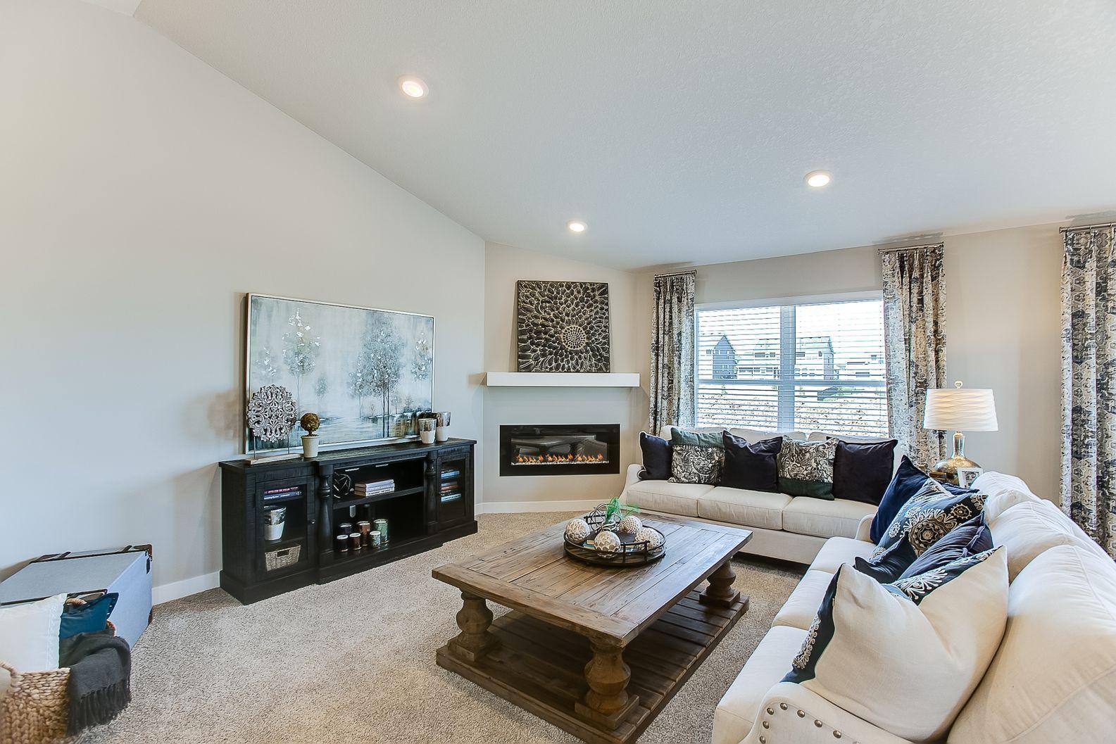 8212 Saddle Trail