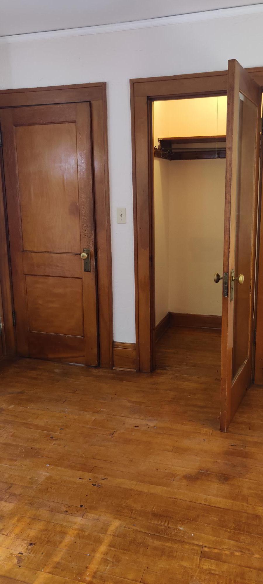 2537 Pillsbury Avenue S