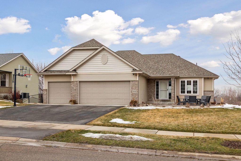 Photo of 909 Firethorne Trail, Jordan, MN 55352 (MLS # 7028924)