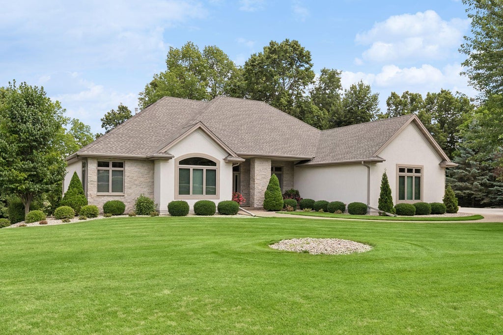 Photo of 1320 Wicklow Lane SW, Rochester, MN 55902 (MLS # 7097219)