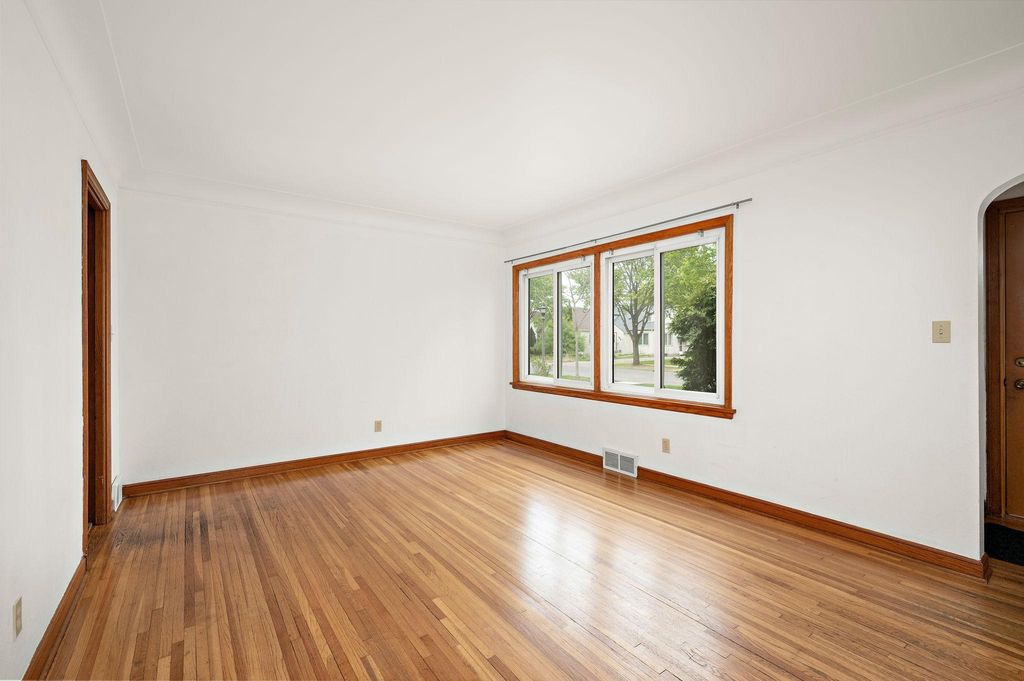 Photo of 1178 Idaho Avenue W, Saint Paul, MN 55108 (MLS # 7069455)