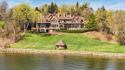 358 Ferndale Road S Wayzata MN 55391