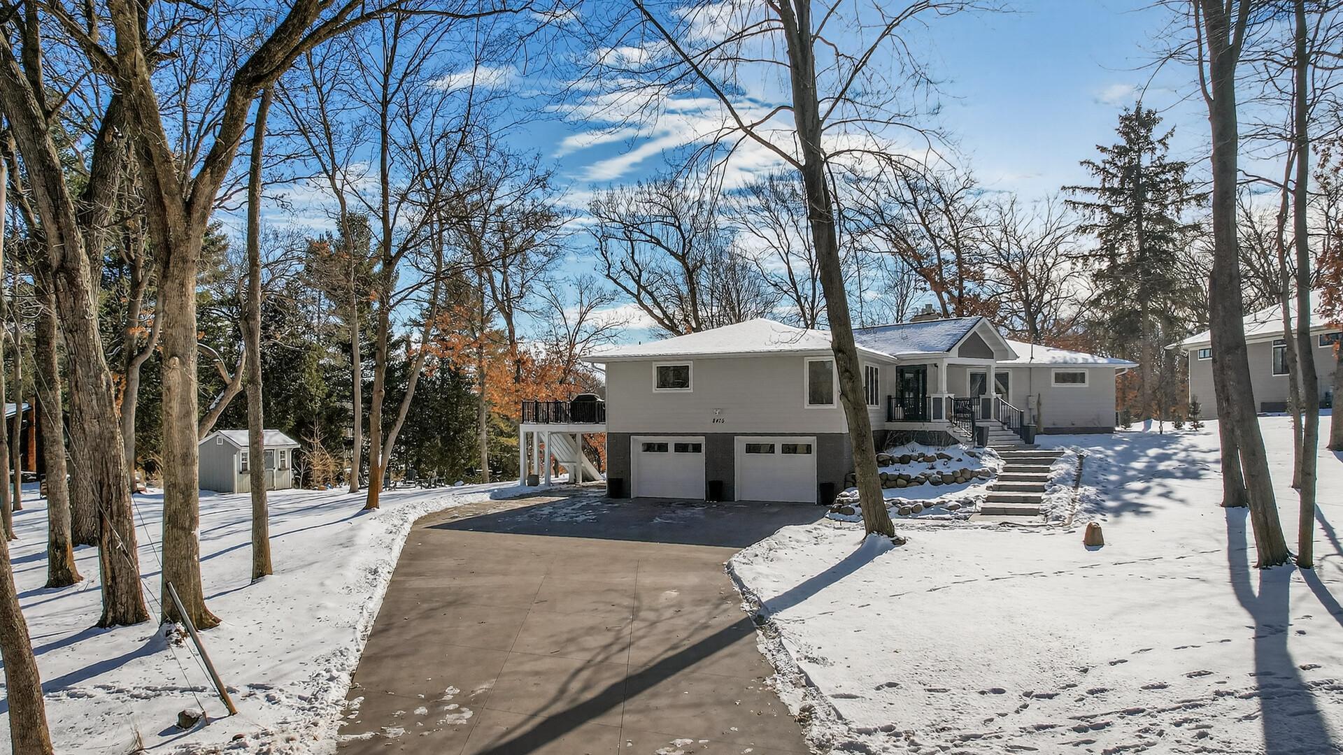 8475 Hidden Bay Trail N