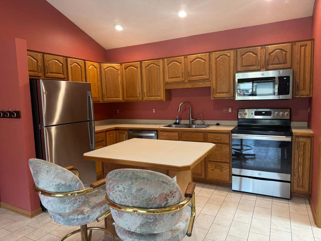 Photo of 300 Roosevelt Road SW #12, Bemidji, MN 56601 (MLS # 7125451)