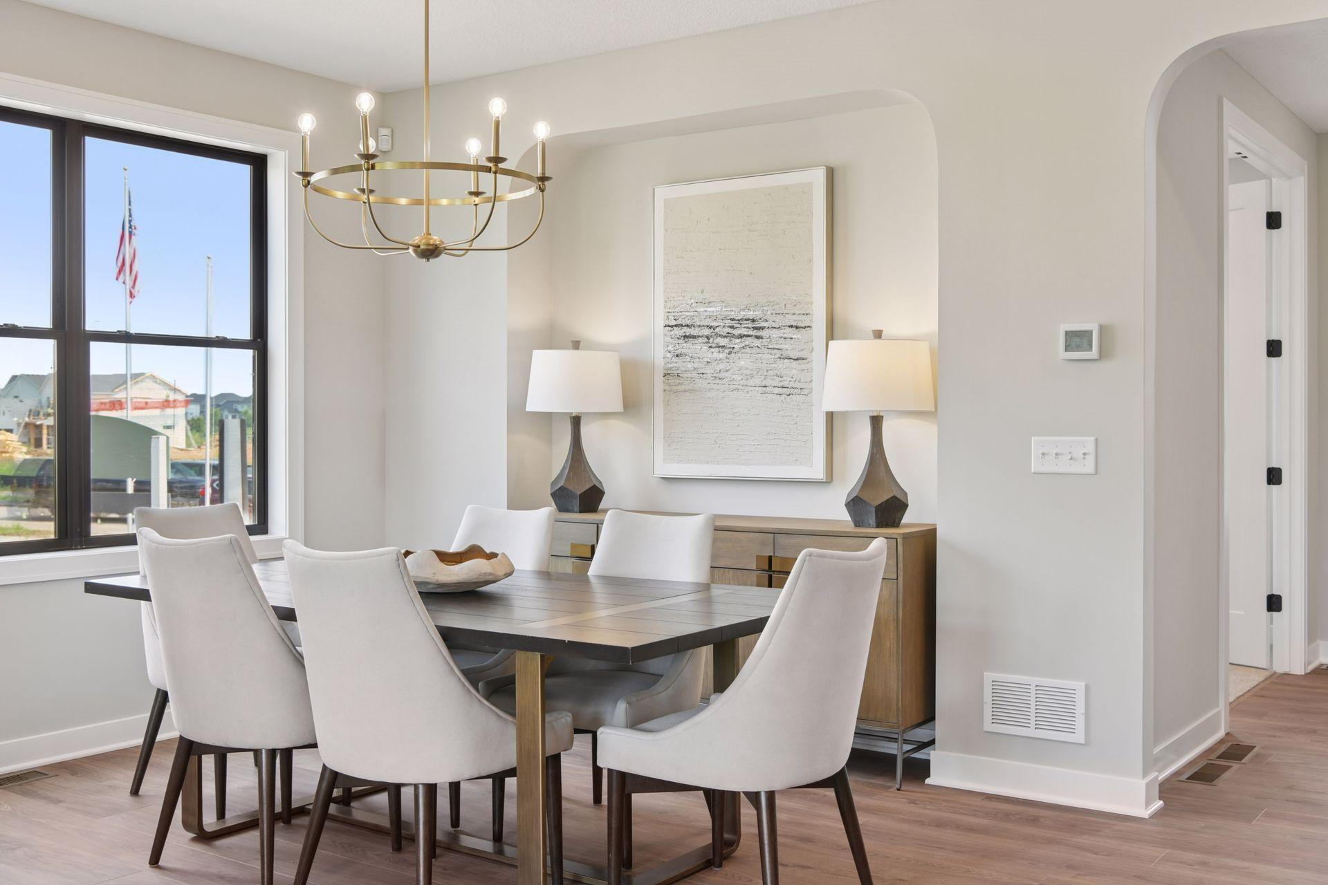 3634 Knightsbridge Trail N