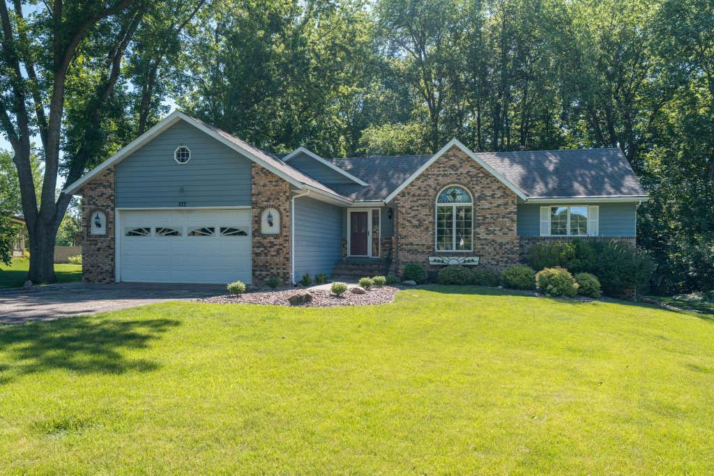 Photo of 377 Carol Court, Mankato, MN 56003 (MLS # 7096863)
