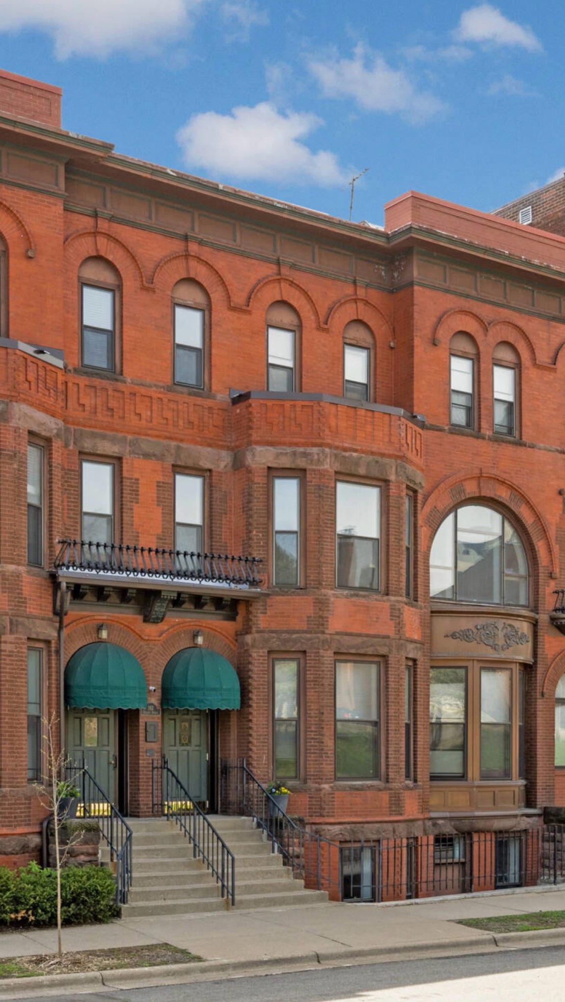 162 College Avenue W 2
