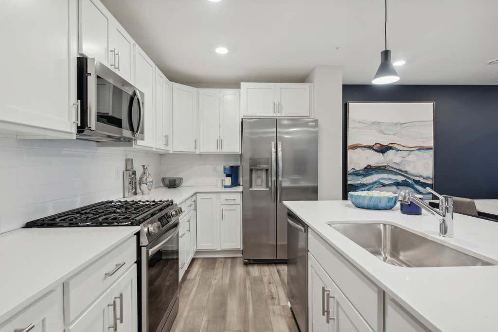 Photo of 5355 Long Pointe Pass, Woodbury, MN 55129 (MLS # 7114352)