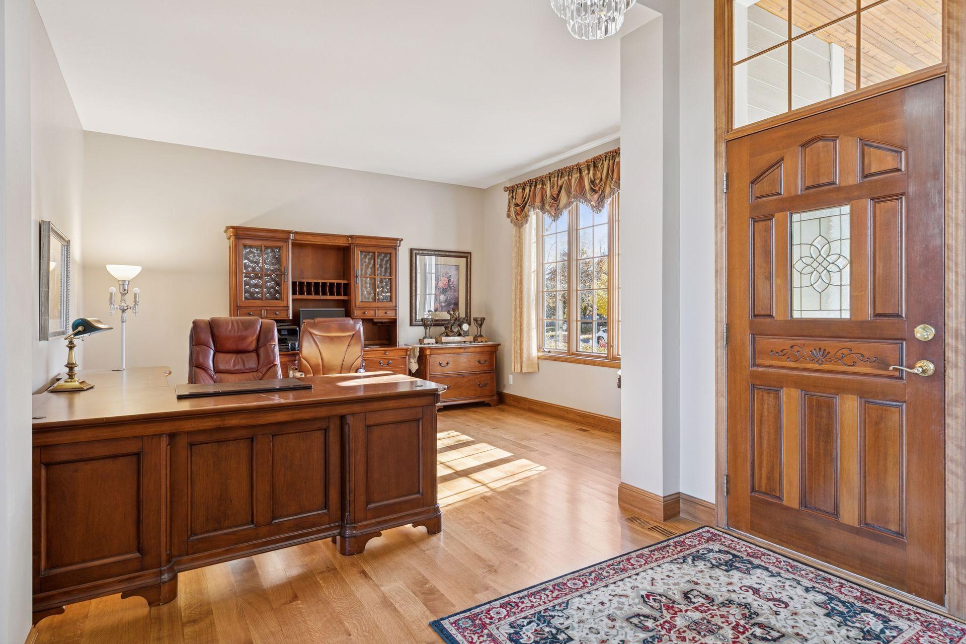 1095 Scarborough Lane