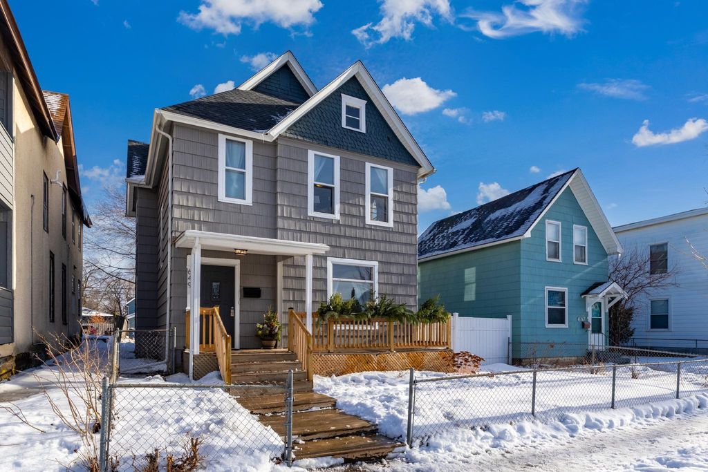 Photo of 649 Madison Street NE, Minneapolis, MN 55413 (MLS # 7006916)