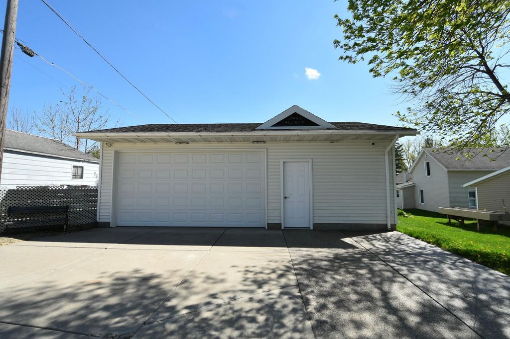 Photo of 131 E 7th Street, Zumbrota, MN 55992 (MLS # 7073026)