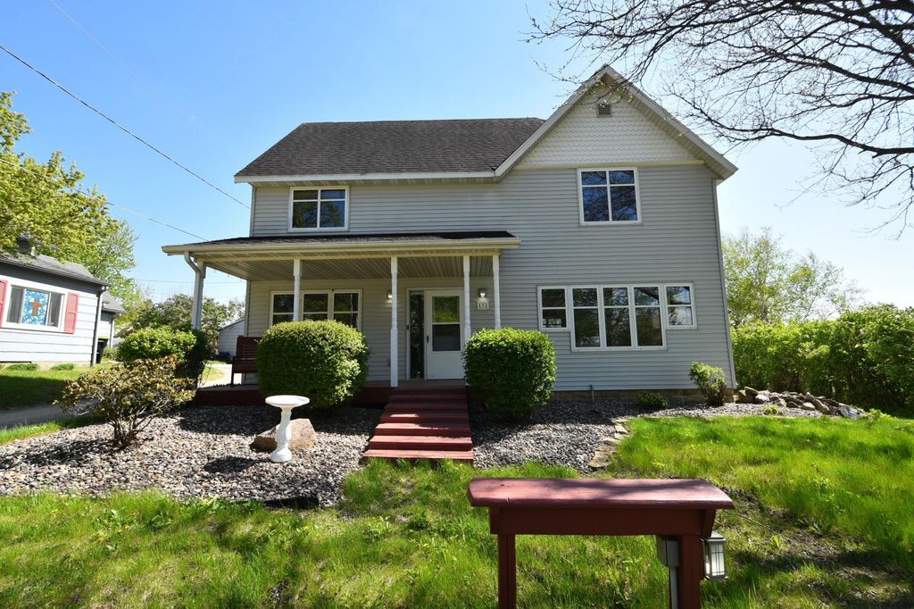 Photo of 131 E 7th Street, Zumbrota, MN 55992 (MLS # 7073026)
