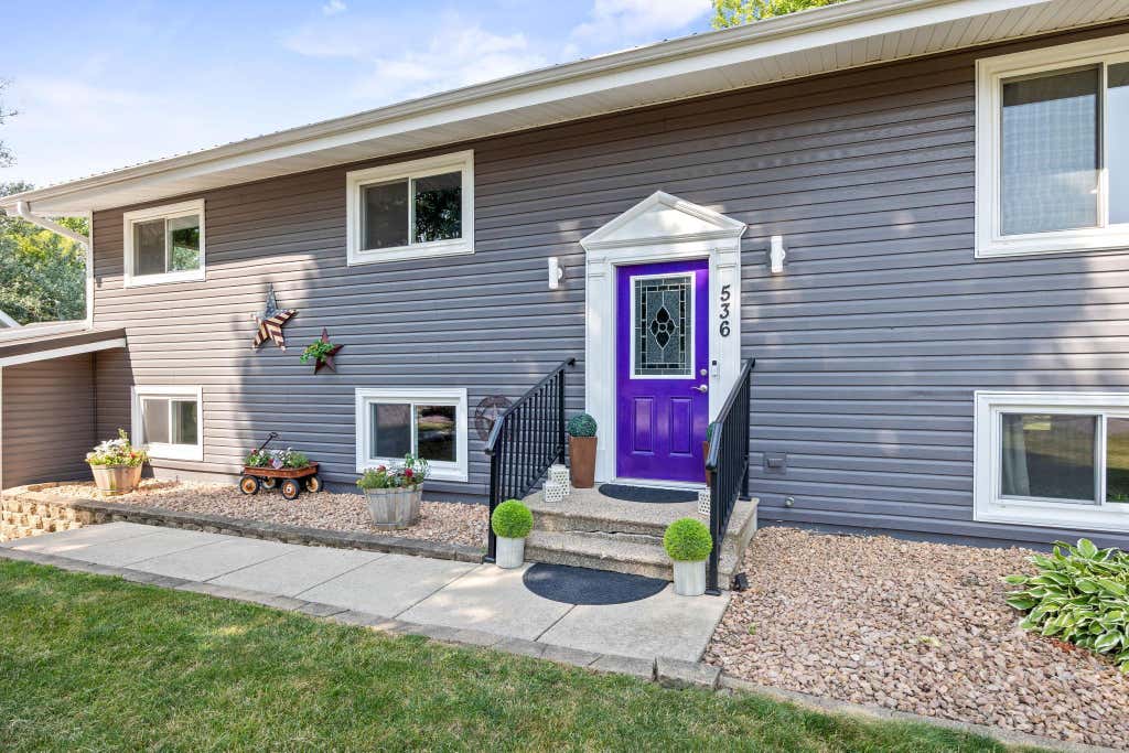 Photo of 536 4th Street N, Winsted, MN 55395 (MLS # 7115688)