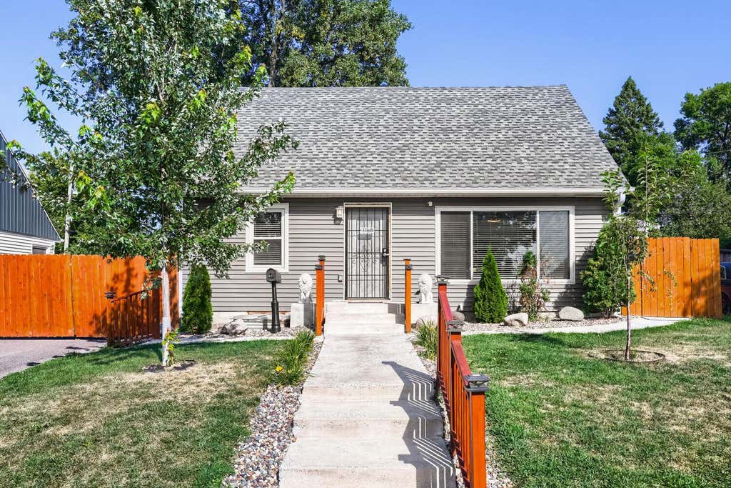 Photo of 1168 Kruse Street, West Saint Paul, MN 55118 (MLS # 7132223)