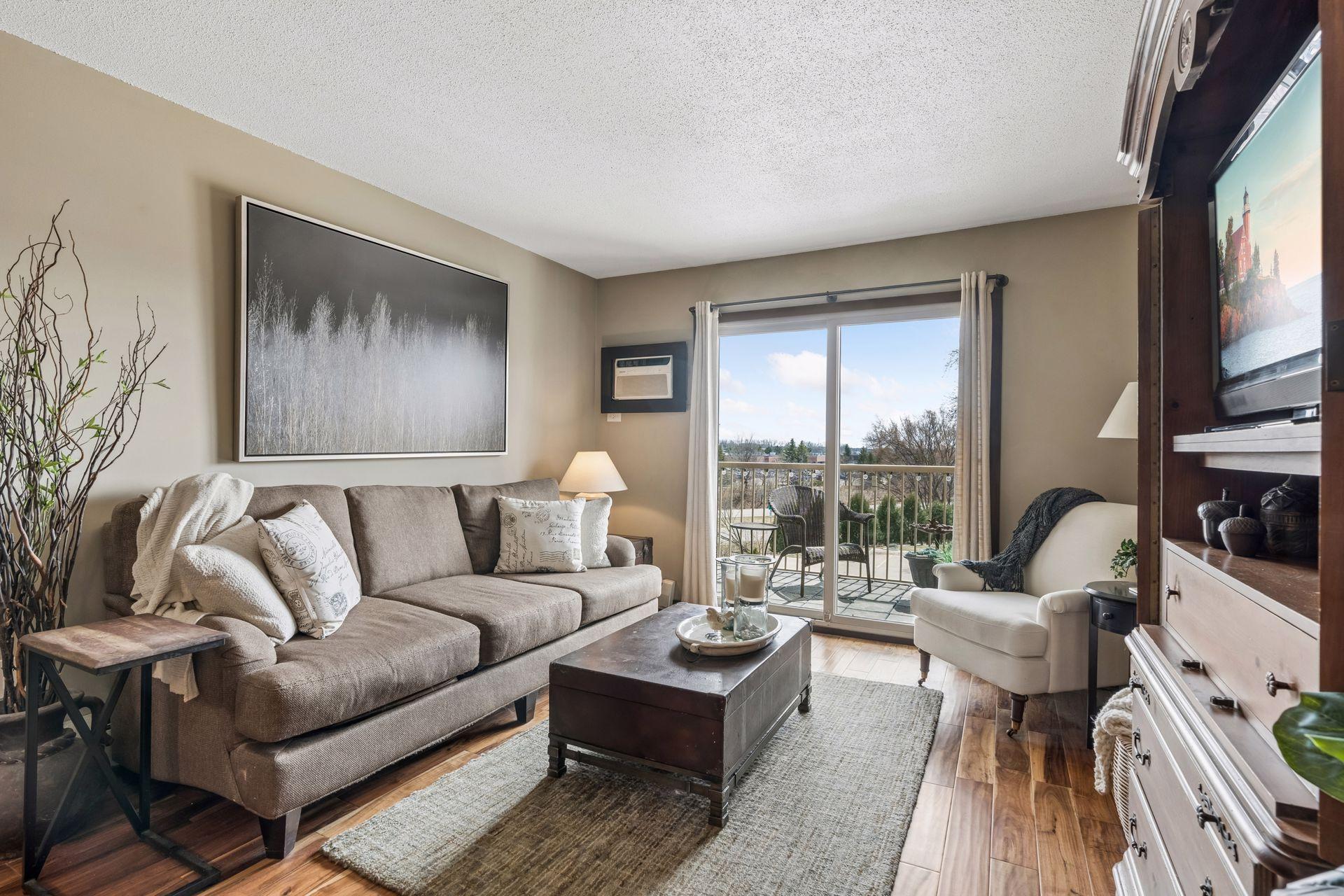 3155 Old Highway 8 306