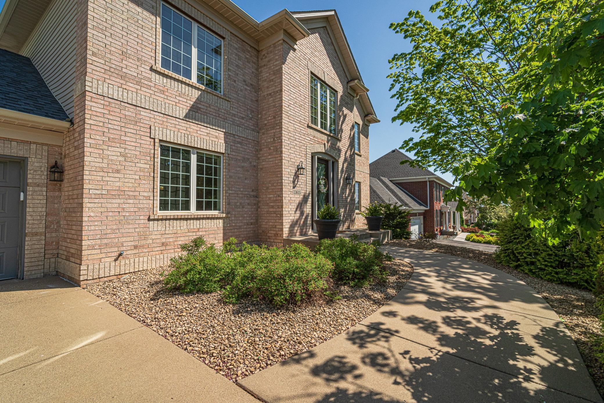 13615 Foxberry Road