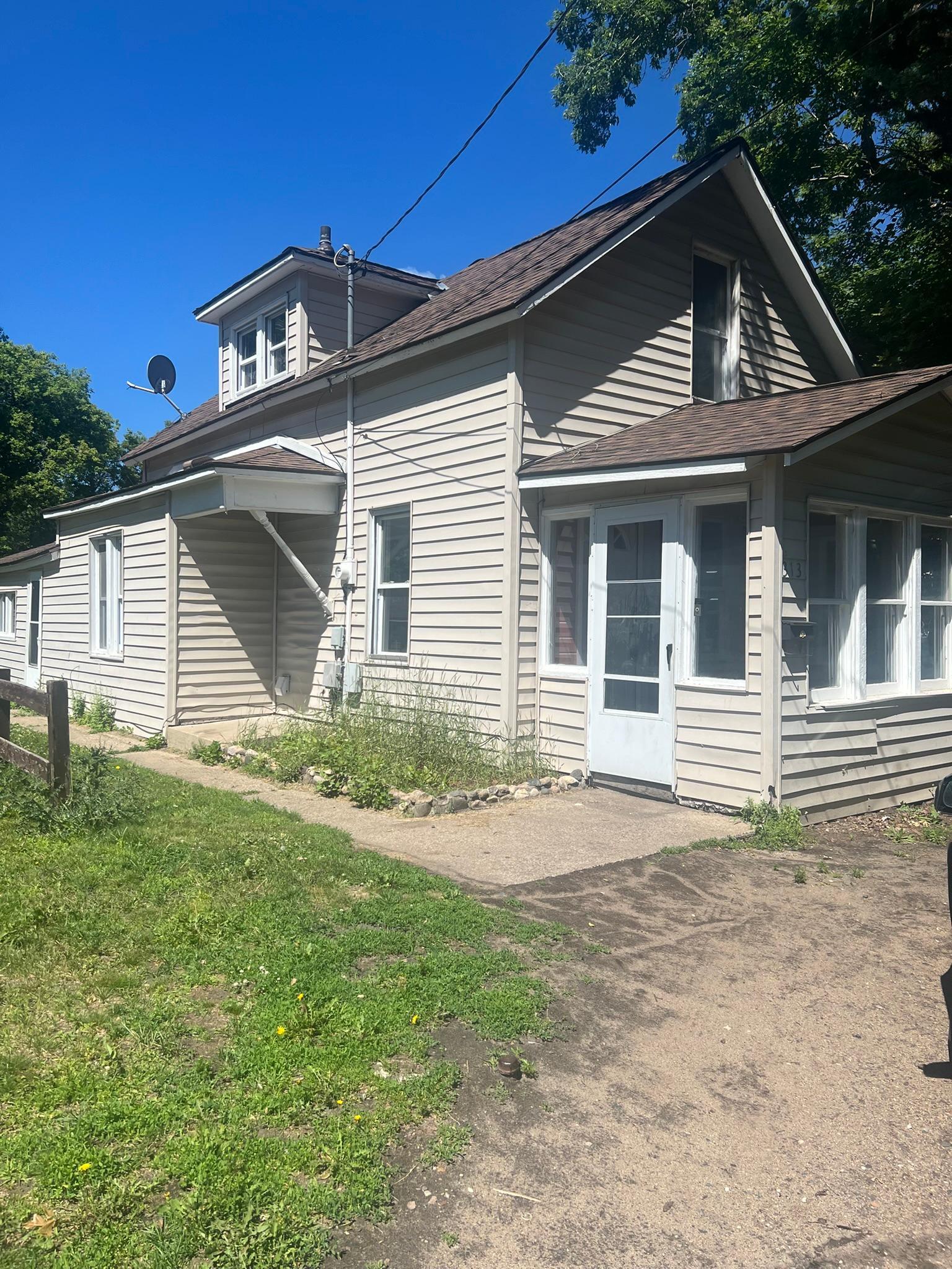 Photo 1 of 19 — 313 11th Avenue N, Saint Cloud, MN 56303