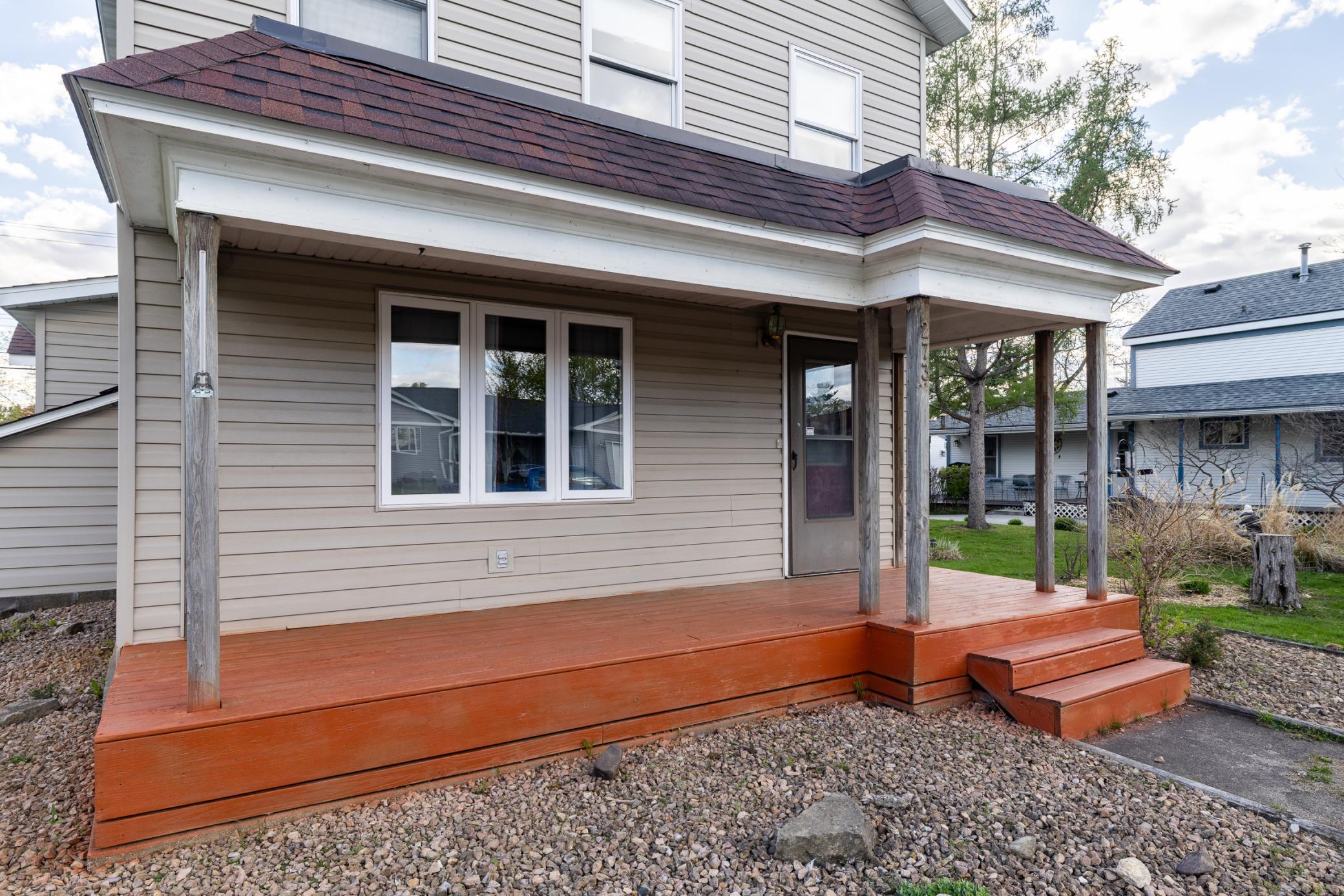 273 Elm Street S