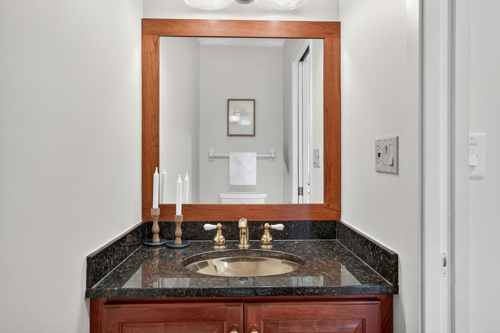 Photo of 100 2nd Street SE #406, Minneapolis, MN 55414 (MLS # 7167355)