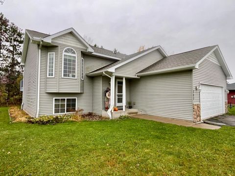 303 13th Street NE Milaca MN 56353