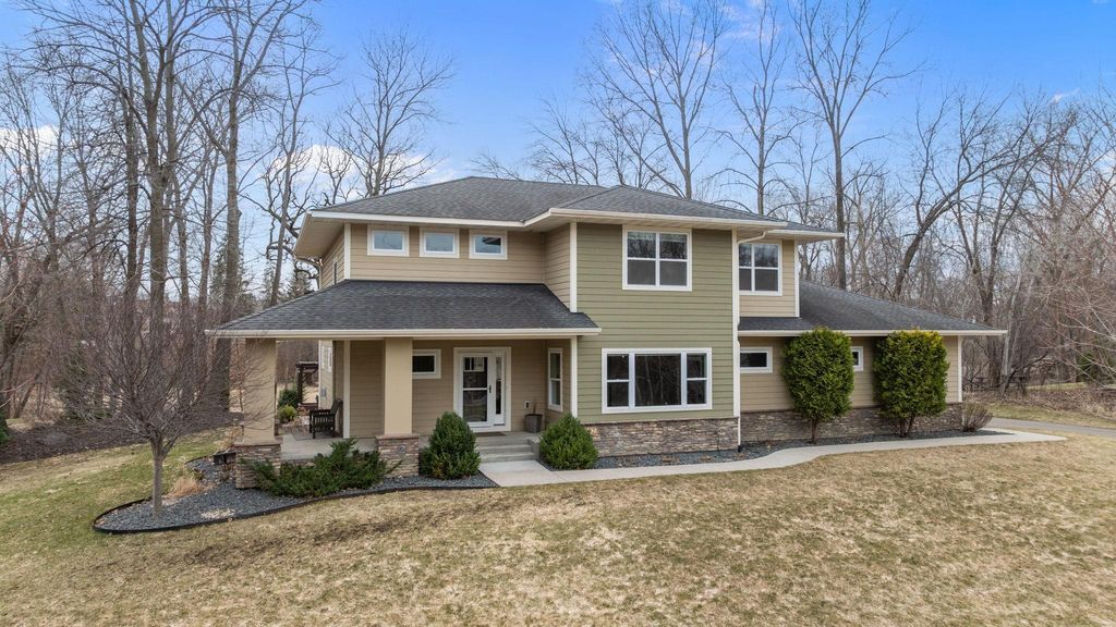 Photo of 6823 Lanewood Lane N, Maple Grove, MN 55311 (MLS # 7035327)