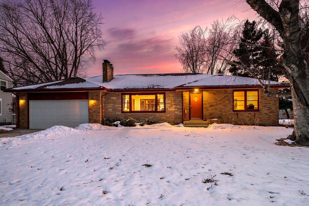 Photo of 1362 Belmont Lane W, Roseville, MN 55113 (MLS # 6817129)