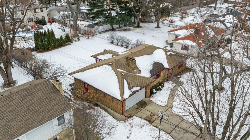 Photo of 1362 Belmont Lane W, Roseville, MN 55113 (MLS # 6817129)