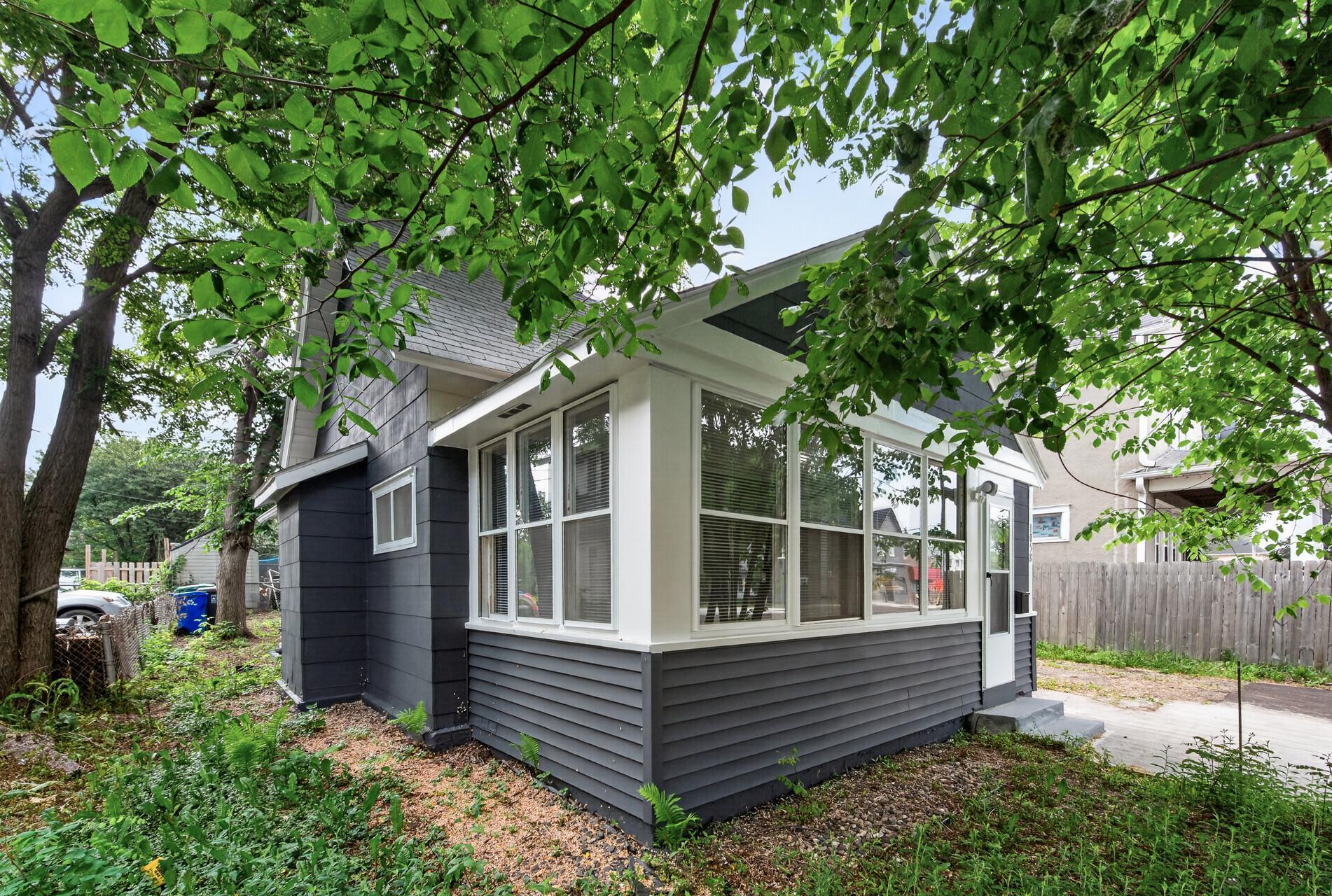 1058 Arcade Street