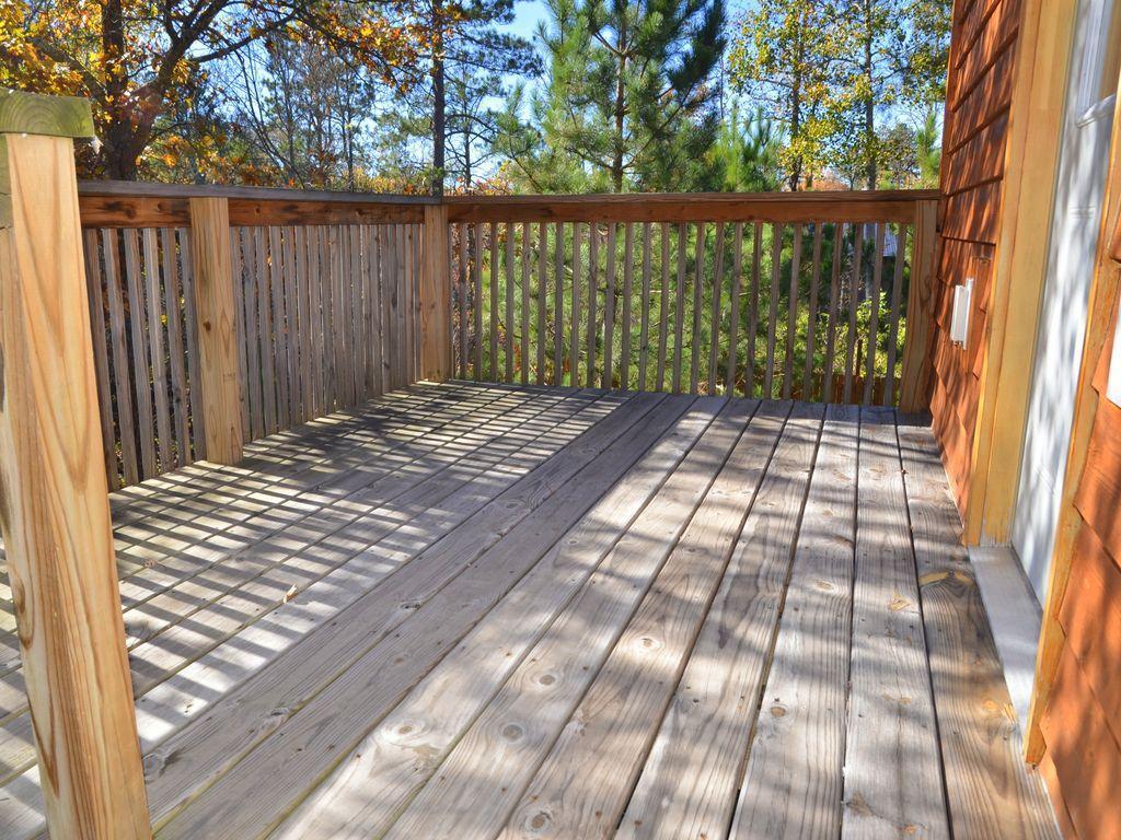 20151 Eddie Baxter Dr