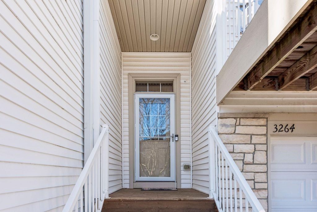 Photo of 3264 Oak View Drive, Woodbury, MN 55129 (MLS # 7046406)