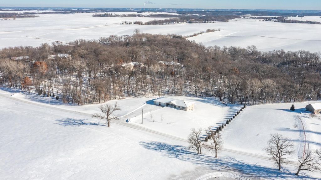 Photo of 57618 205th Avenue, Plainview, MN 55964 (MLS # 7010296)