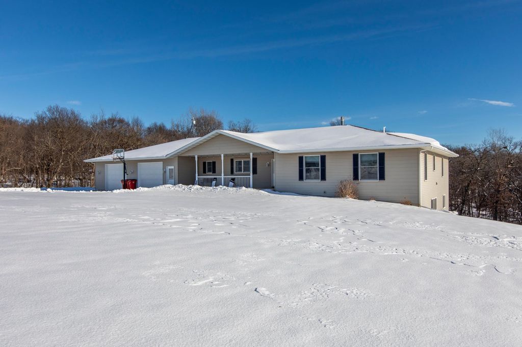 Photo of 57618 205th Avenue, Plainview, MN 55964 (MLS # 7010296)