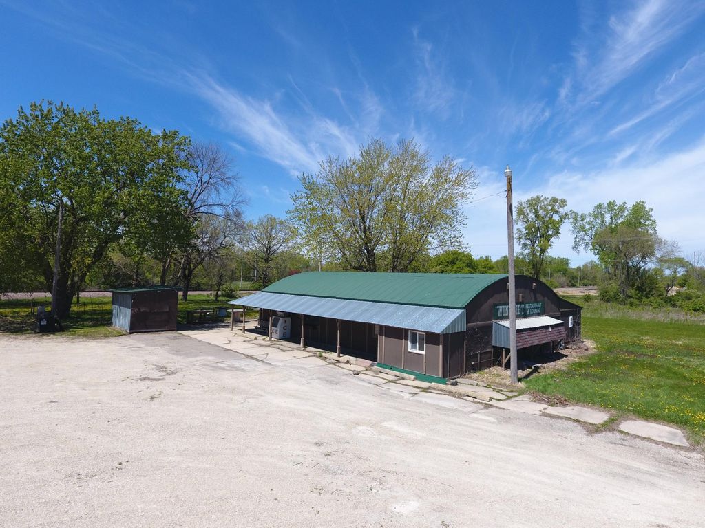 Photo of 2511 11th Street NE, Austin, MN 55912 (MLS # 7071761)