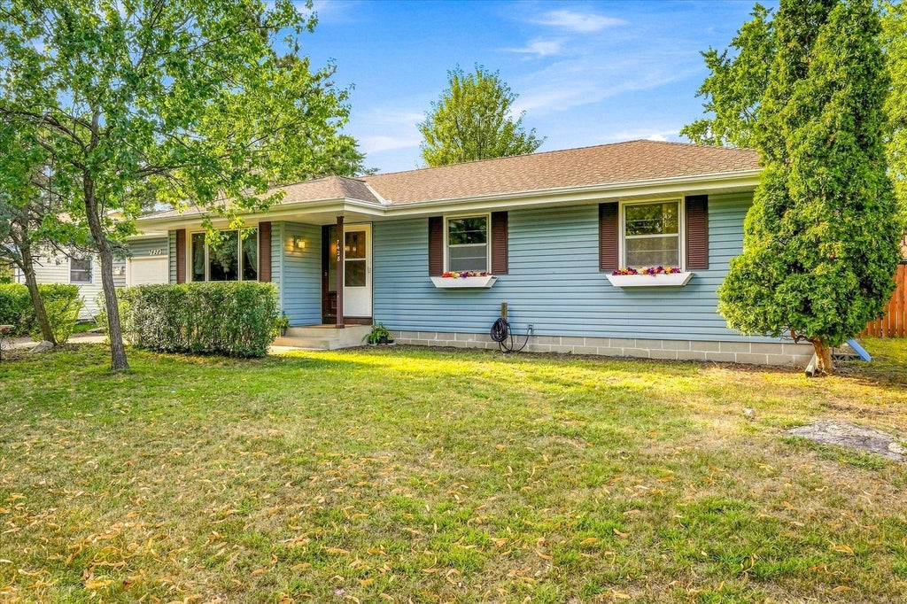 Photo of 7428 Concerto Curve NE, Fridley, MN 55432 (MLS # 6821544)