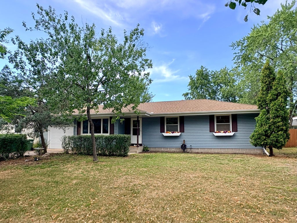 Photo of 7428 Concerto Curve NE, Fridley, MN 55432 (MLS # 6821544)