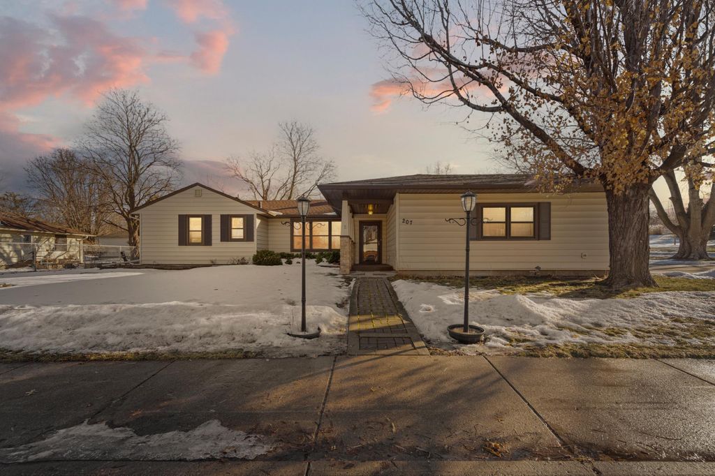 Photo of 207 Shumway Avenue, Faribault, MN 55021 (MLS # 7000965)