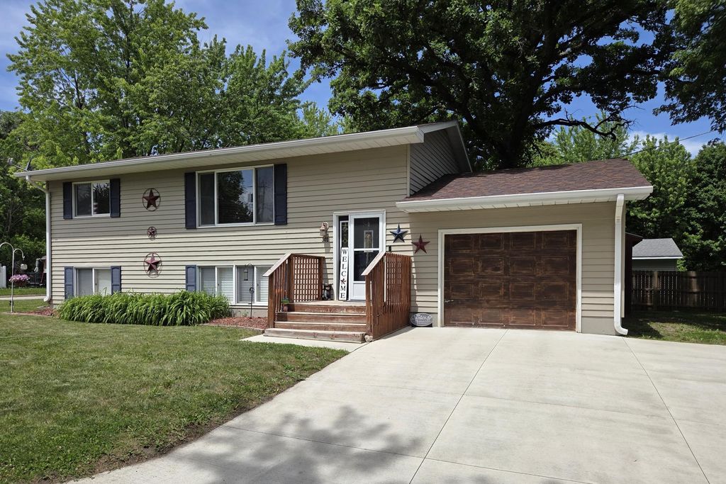 Photo of 301 SE Fremont Street, Brownsdale, MN 55918 (MLS # 7082767)