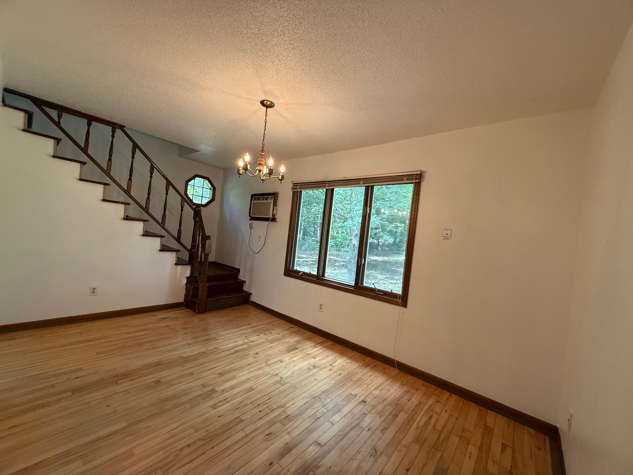 119 5th Street NE