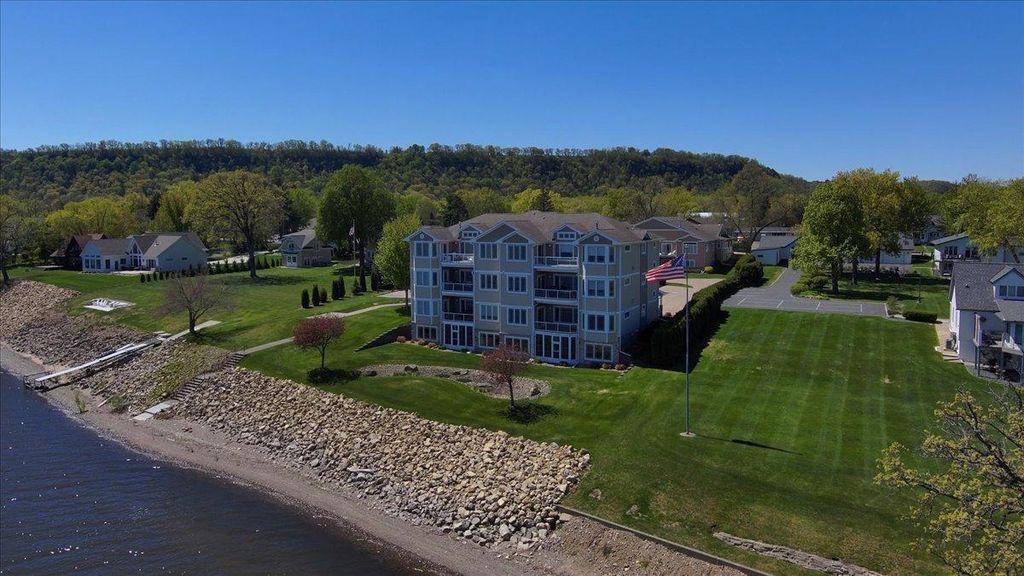 Photo of 200 E Michigan Street #1, Lake City, MN 55041 (MLS # 7066872)