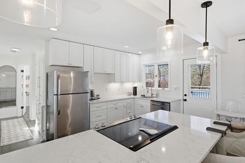 4222 Fairview Avenue Hopkins MN 55343