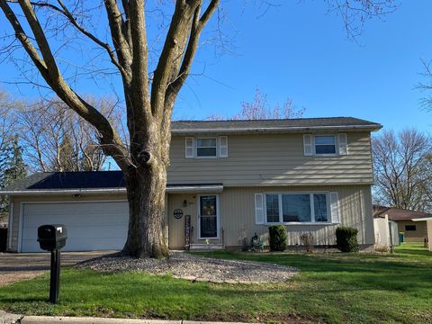 Photo of 1406 Southview Lane, Albert Lea, MN 56007 (MLS # 6710192)